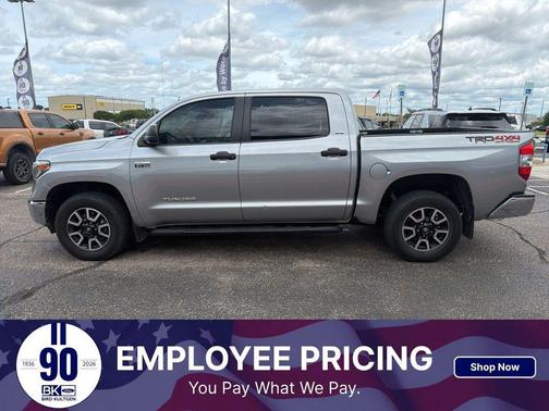 Silver Sky Metallic 2018 Toyota Tundra SR5