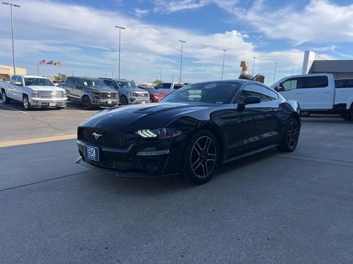 2021 Ford Mustang EcoBoost