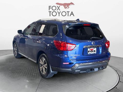 2019 Nissan Pathfinder SV