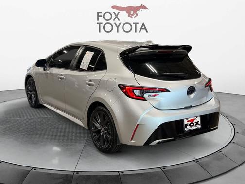 Classic Silver Metallic 2024 Toyota Corolla XSE