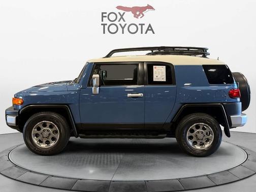 2013 Toyota FJ Cruiser Base