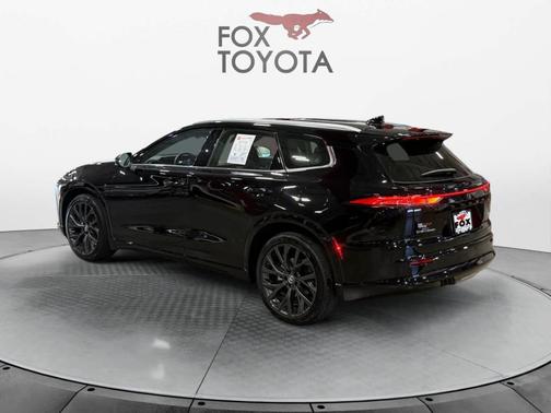 2025 Toyota Crown Signia Limited