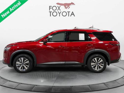 2023 Nissan Pathfinder SL 4WD