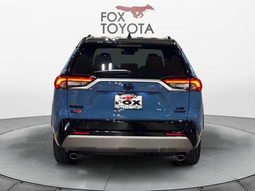 2024 Toyota RAV4 Hybrid SE
