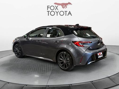 Magnetic Gray Metallic/Midnight Black Metallic 2026 Toyota Corolla XSE