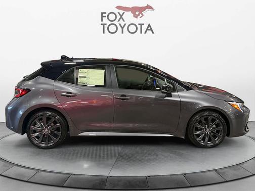 Magnetic Gray Metallic/Midnight Black Metallic 2026 Toyota Corolla XSE