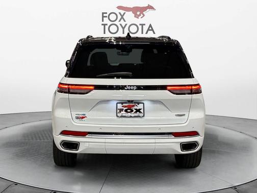 Bright White Clearcoat 2024 Jeep Grand Cherokee 4xe Summit