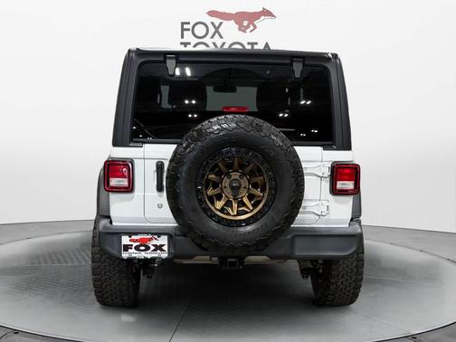 Bright White Clearcoat 2020 Jeep Wrangler Sport S