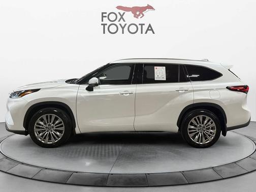 Wind Chill Pearl 2026 Toyota Highlander Platinum