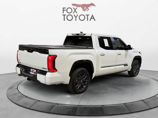 2025 Toyota Tundra Hybrid Platinum