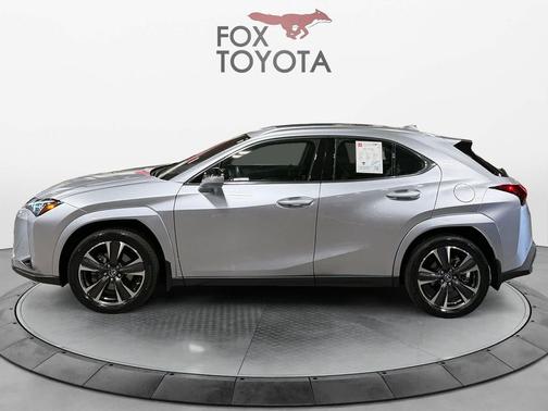 Iridium 2023 Lexus UX 250h Premium