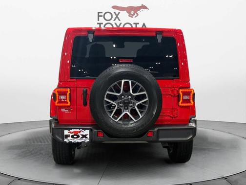 2024 Jeep Wrangler 4-Door Sahara 4x4