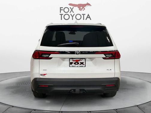 Wind Chill Pearl 2024 Toyota Grand Highlander XLE