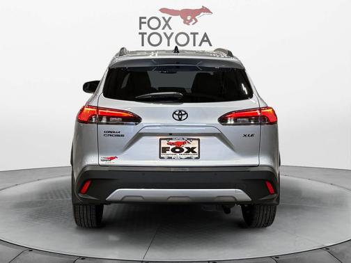 2025 Toyota Corolla Cross XLE