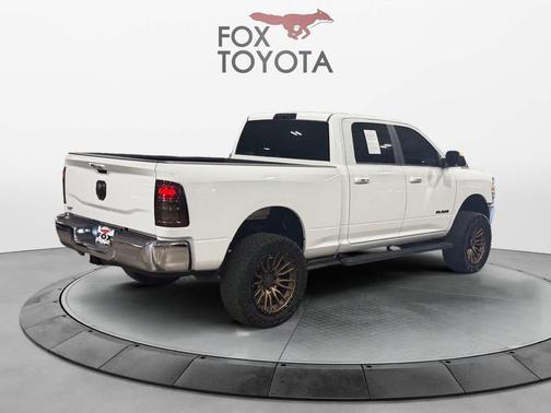 Bright White Clearcoat 2019 RAM 2500 Big Horn Crew Cab 4x4 6'4' Box