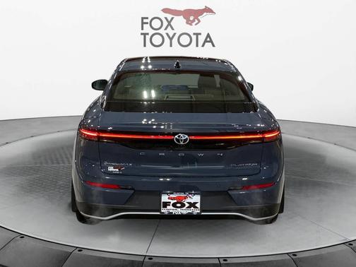 2026 Toyota Crown Platinum