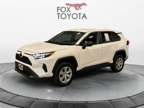 Ice Cap 2024 Toyota RAV4 LE