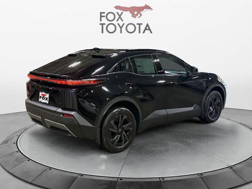 Midnight Black Metallic 2026 Toyota C-HR SE