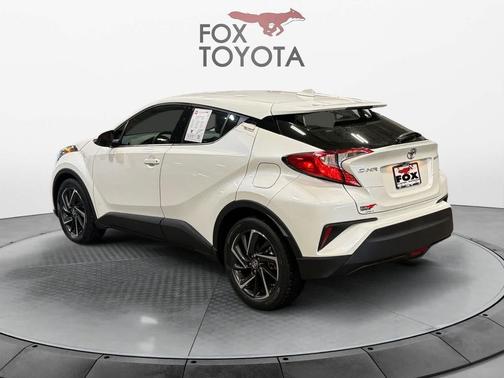 Blizzard Pearl 2021 Toyota C-HR Limited