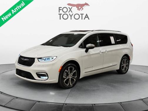 2025 Chrysler Pacifica L