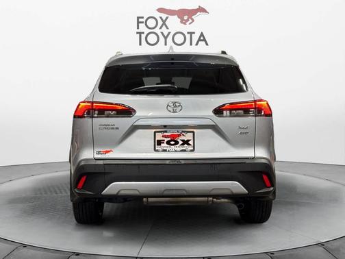 2022 Toyota Corolla Cross XLE
