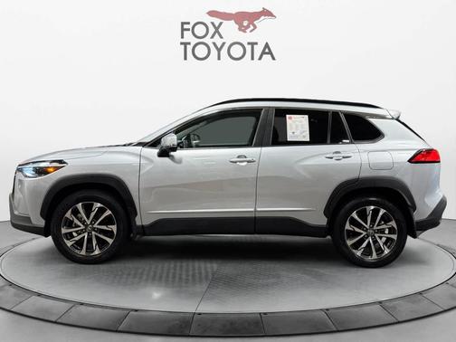 2022 Toyota Corolla Cross XLE