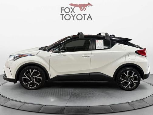 Blizzard Pearl w/Black Roof 2019 Toyota C-HR XLE