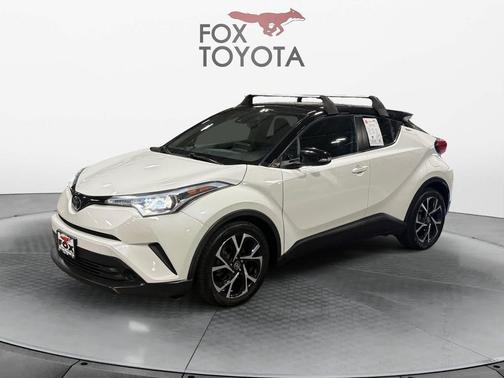 Blizzard Pearl w/Black Roof 2019 Toyota C-HR XLE