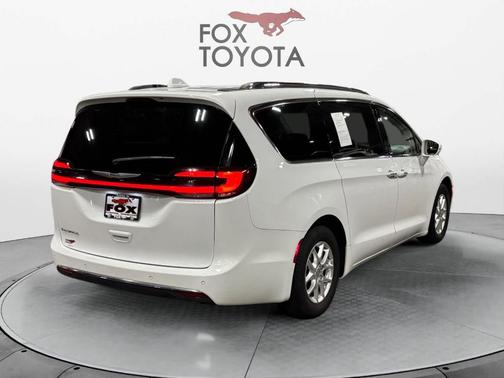 2021 Chrysler Pacifica Touring-L