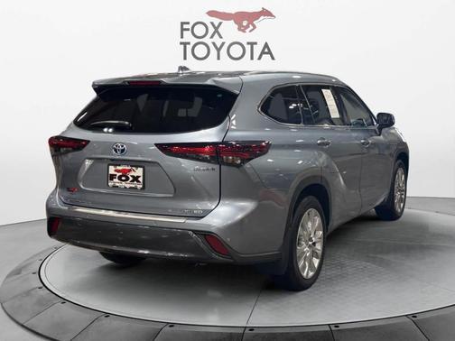 2024 Toyota Highlander Hybrid Limited