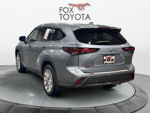 2024 Toyota Highlander Hybrid Limited