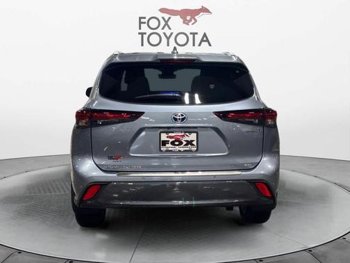 2024 Toyota Highlander Hybrid Limited