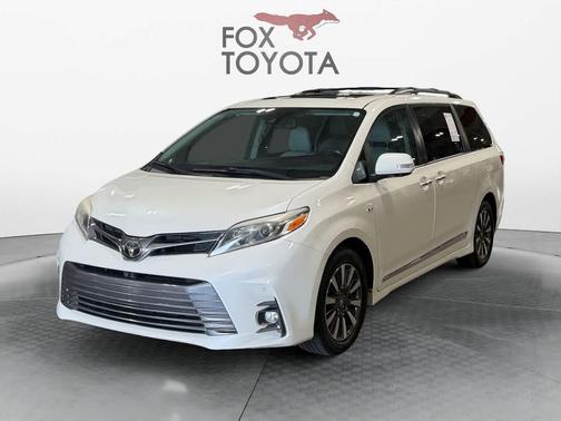 2018 Toyota Sienna Limited Premium