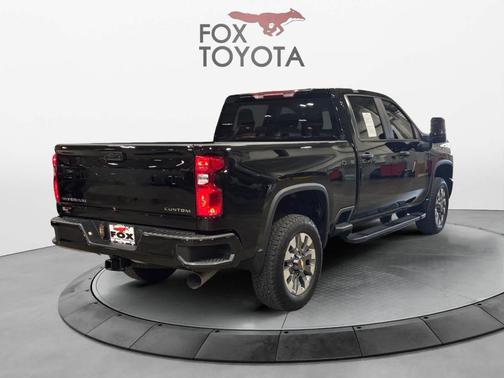 2025 Chevrolet Silverado 2500 Custom