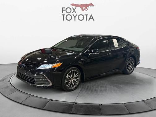 2023 Toyota Camry Hybrid XLE