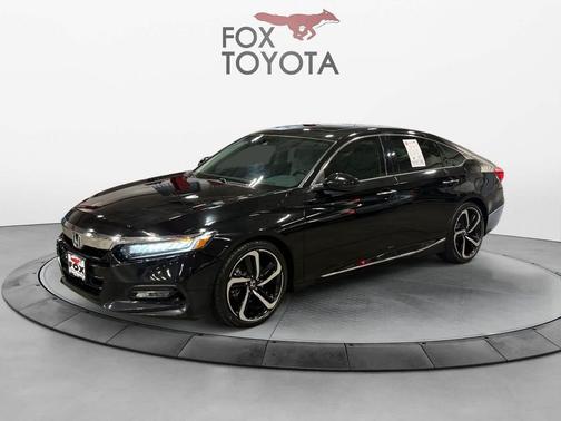 Crystal Black Pearl 2018 Honda Accord Touring
