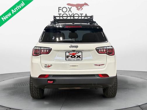 White Clearcoat 2018 Jeep Compass Trailhawk