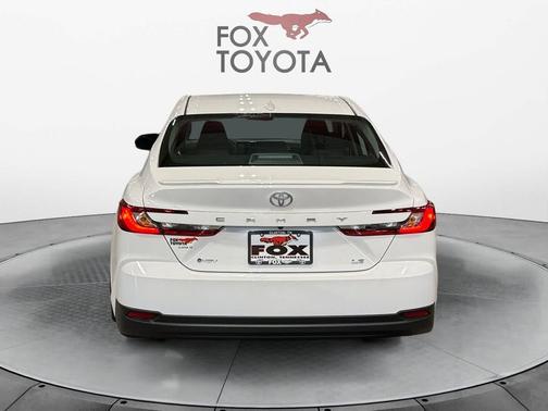 Ice Cap 2026 Toyota Camry LE