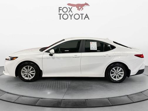 Ice Cap 2026 Toyota Camry LE