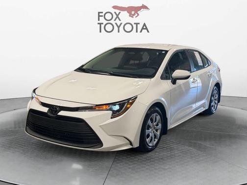 Ice Cap 2025 Toyota Corolla LE