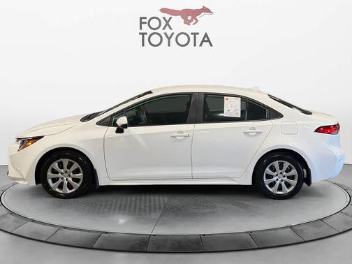 Ice Cap 2025 Toyota Corolla LE
