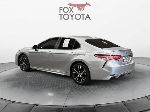 Celestial Silver Metallic 2020 Toyota Camry SE
