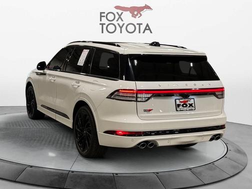 Pristine White Metallic Tri-Coat 2025 Lincoln Aviator Reserve AWD