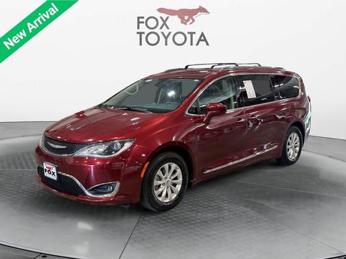 Velvet Red Pearlcoat 2018 Chrysler Pacifica Touring-L