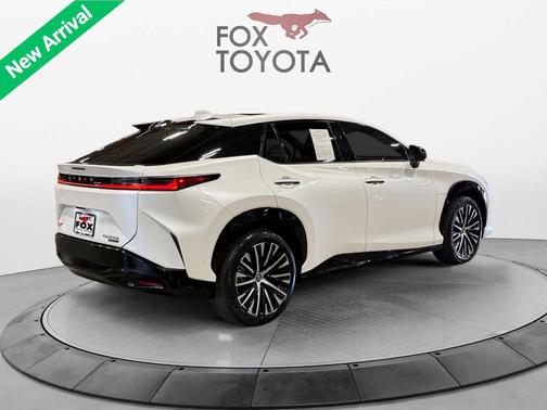 2023 Lexus RZ 450e Premium