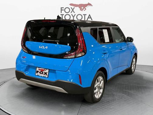 Surf Blue w/Black Roof 2025 Kia Soul S