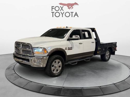 Bright White Clearcoat 2017 RAM 3500 Laramie Crew Cab 4x4 8' Box