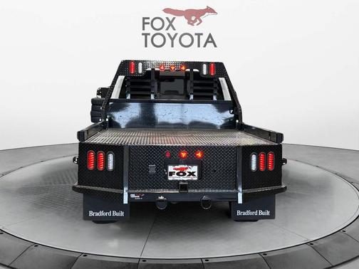 Bright White Clearcoat 2017 RAM 3500 Laramie Crew Cab 4x4 8' Box