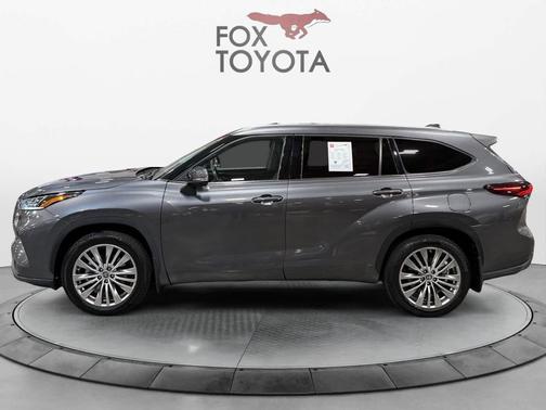 2024 Toyota Highlander Platinum