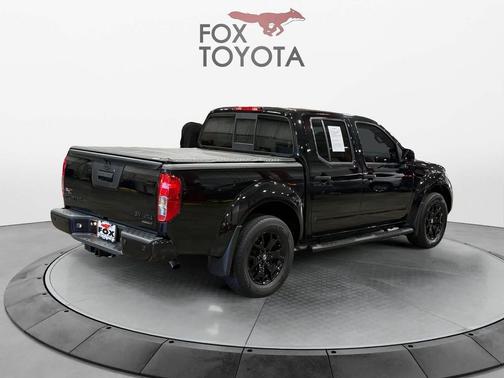 Magnetic Black Pearl 2021 Nissan Frontier SV